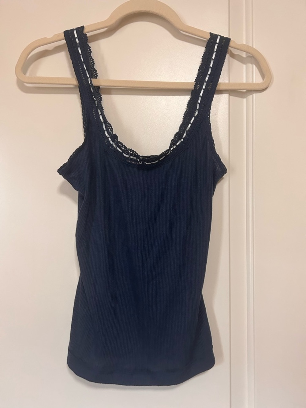 🌀💙NWT💙🌀Free People Navy Lace-Trim Ribbed Camisole🌀💙